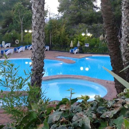 Festival Village Salou Exterior foto